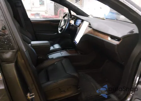 2019 Tesla Model X 100D/75D/Long Range/Standard Range from USA, damaged, VIN 5YJXCDE2XKF206518